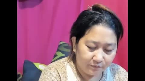 Snapshot of sweetpilipina88 chatting on 02-17-25, 11:02 MIA online show from 02-17-25, 11:02