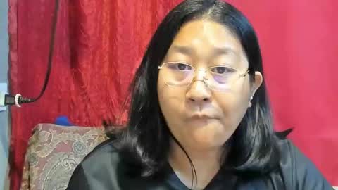 Snapshot of sweetpilipina88 chatting on 02-11-26, 06:40 MIA online show from 02-11-26, 06:40