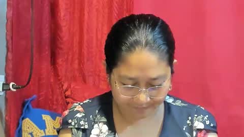 Snapshot of sweetpilipina88 chatting on 02-12-26, 12:44 MIA online show from 02-12-26, 12:44