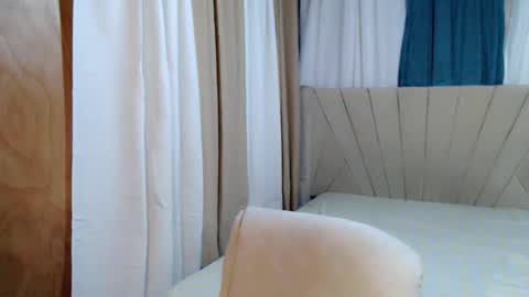 Snapshot of sweetprincess_athena chatting on 11-25-25, 02:11 Princess Ella online show from 11-25-25, 02:11