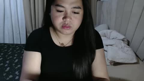 Snapshot of sweetprincess_athena chatting on 03-22-26, 03:26 Princess Ella online show from 03-22-26, 03:26