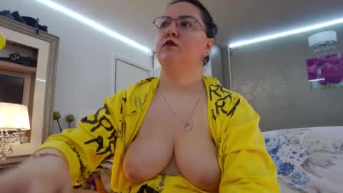 SweetRaisa online show from 03-25-26, 03:07