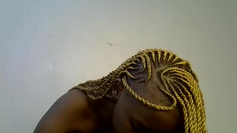 Lilly online show from 04-11-26, 09:41