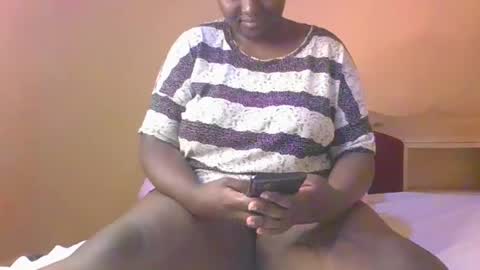 Rose Watetu online show from 02-19-26, 01:12