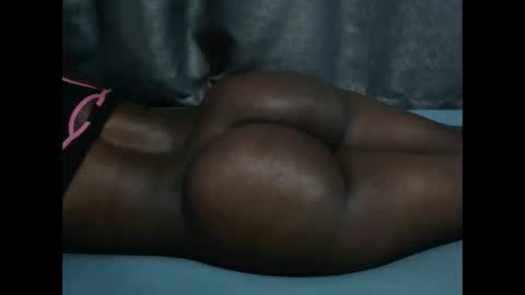 Sandrah online show from 11-15-25, 05:38