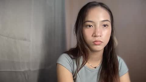 Snapshot of sweetsexy_miax chatting on 01-09-26, 12:41 Mia online show from 01-09-26, 12:41