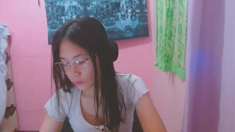 Snapshot of sweetsexygirl20 chatting on 05-30-26, 03:58 Mia online show from 05-30-26, 03:58