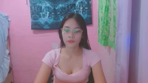 Snapshot of sweetsexygirl20 chatting on 06-09-26, 04:57 Mia online show from 06-09-26, 04:57