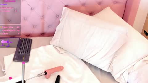 Snapshot of sweetsharon_ chatting on 12-04-24, 01:42 Sharon online show from 12-04-24, 01:42