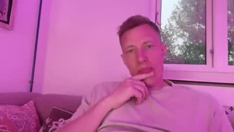 sweetsinner83 online show from 05-11-26, 07:11