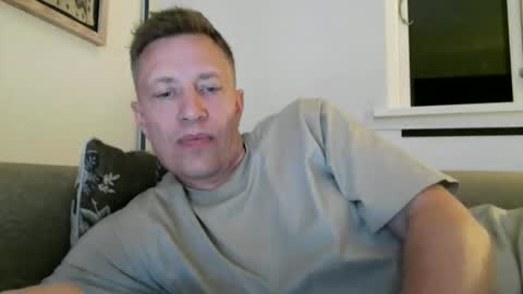 sweetsinner83 online show from 05-15-26, 08:49