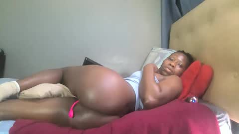 sweetslenderxx online show from 05-12-26, 08:55