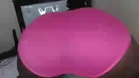 Snapshot of sweetslyvie chatting on 07-16-26, 04:07 sweetslyvie online show from 07-16-26, 04:07