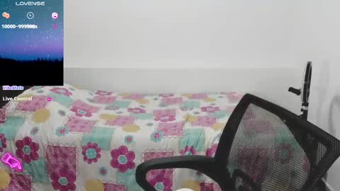 lili online show from 02-04-25, 04:26