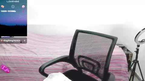 lili online show from 02-16-25, 05:15