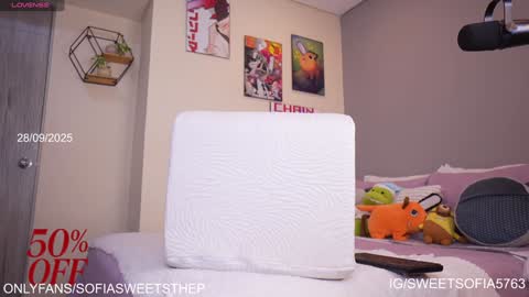 Sofia  online show from 09-29-25, 03:33