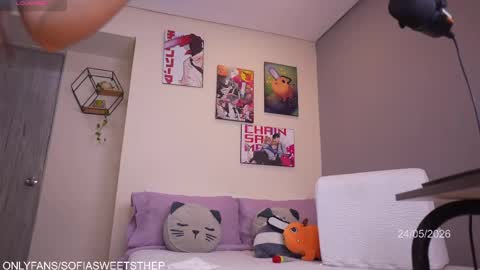 Snapshot of sweetsthep22 chatting on 05-27-26, 05:15 Sofia online show from 05-27-26, 05:15