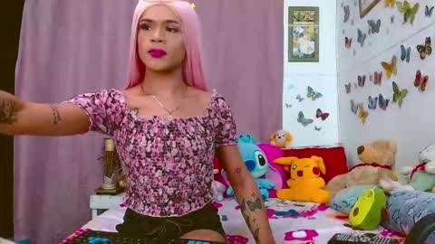 Snapshot of sweetsultrysiren chatting on 02-13-25, 01:40 sweetsultrysiren online show from 02-13-25, 01:40