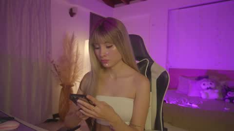 Snapshot of sweett_catt1 chatting on 03-05-25, 03:18 Cat independent model online show from 03-05-25, 03:18