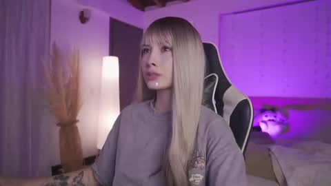 Snapshot of sweett_catt1 chatting on 03-07-25, 06:46 Cat independent model online show from 03-07-25, 06:46