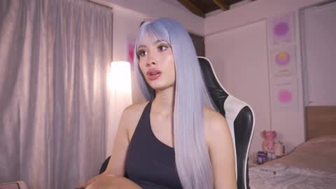 Snapshot of sweett_catt1 chatting on 10-14-25, 03:51 Cat independent model online show from 10-14-25, 03:51