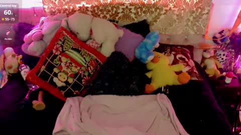 Snapshot of sweett_martina chatting on 04-22-26, 10:44 martina online show from 04-22-26, 10:44