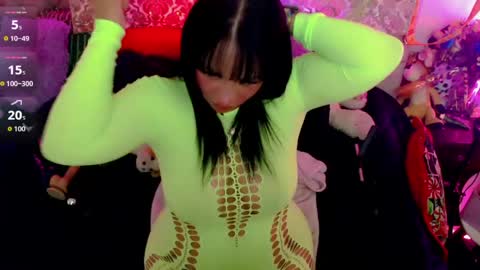 Snapshot of sweett_martina chatting on 04-30-26, 10:25 martina online show from 04-30-26, 10:25