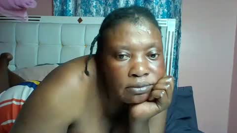 sweett_melly online show from 02-13-25, 09:38