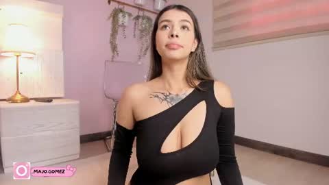   M I A   online show from 07-16-26, 01:50