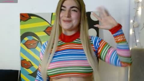 Snapshot of sweett_minionn chatting on 01-07-25, 12:03 IG valeen mo Vale My schedule Monday to Friday900 am - 300 pm online show from 01-07-25, 12:03