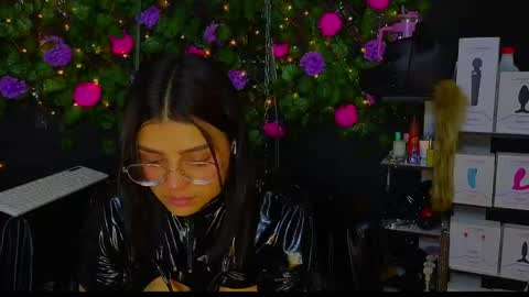 Snapshot of sweett_mollyy chatting on 05-23-26, 08:07 Molly - INDEPENDENT MODEL online show from 05-23-26, 08:07