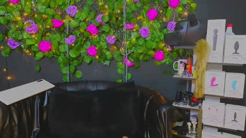 Snapshot of sweett_mollyy chatting on 06-04-26, 08:31 Molly - INDEPENDENT MODEL online show from 06-04-26, 08:31