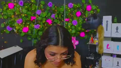 Molly -  INDEPENDENT MODEL online show from 07-23-26, 09:35