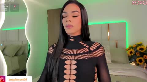 angel online show from 09-28-25, 04:40