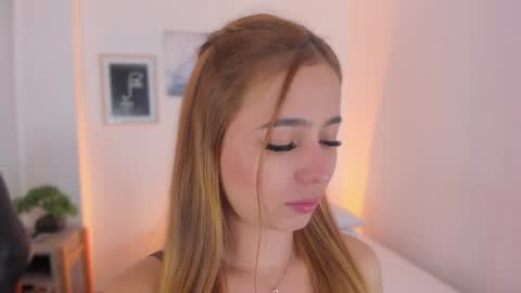 Snapshot of sweettammy_ chatting on 12-23-24, 10:44 Tammy online show from 12-23-24, 10:44