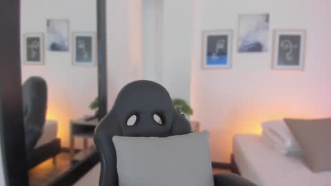 Snapshot of sweettammy_ chatting on 12-28-24, 07:43 Tammy online show from 12-28-24, 07:43