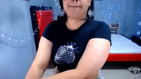 Me llamo Tara  online show from 11-29-25, 11:13