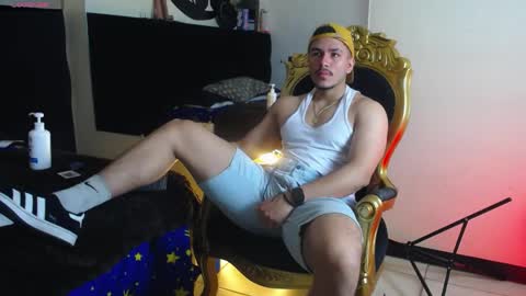 Snapshot of sweettguy_ chatting on 05-31-26, 12:23 Jei online show from 05-31-26, 12:23