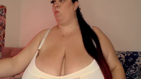 Maya online show from 10-26-25, 06:36