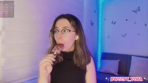 Veronica Independent Model online show from 12-13-25, 09:42