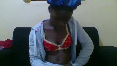 sweetvallerie online show from 10-27-25, 06:45