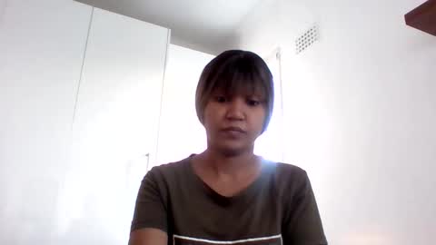 Snapshot of sweetwhisper4u chatting on 06-08-26, 05:08 katie online show from 06-08-26, 05:08