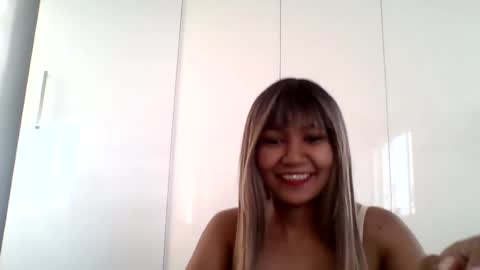Snapshot of sweetwhisper4u chatting on 06-26-26, 05:34 katie online show from 06-26-26, 05:34