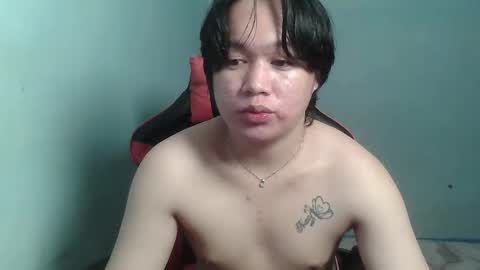 Snapshot of sweetwhore_cristy chatting on 10-21-25, 02:23 cristy online show from 10-21-25, 02:23