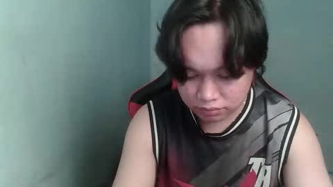 Snapshot of sweetwhore_cristy chatting on 10-23-25, 02:22 cristy online show from 10-23-25, 02:22