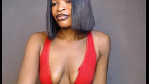Snapshot of sweetxxboobsx chatting on 06-18-26, 08:36 sweetxxboobsx online show from 06-18-26, 08:36