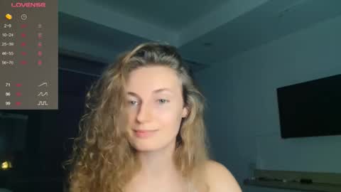 sweety_fruits online show from 10-17-25, 04:09