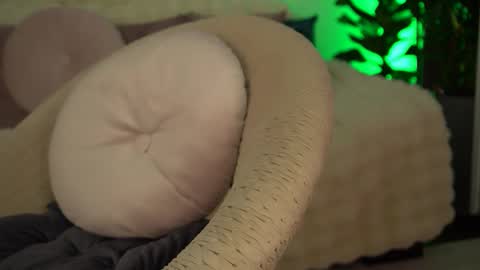 Snapshot of sweety_rinushka_ chatting on 01-26-25, 07:52 Katerina online show from 01-26-25, 07:52