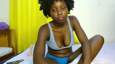 Snapshot of sweety_spixxy chatting on 02-16-26, 02:46 Dolly online show from 02-16-26, 02:46