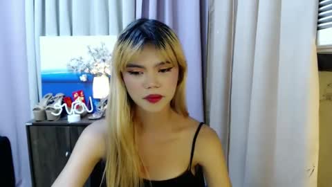 Snapshot of sweetytrannygirlxx chatting on 12-03-24, 04:47 Megan online show from 12-03-24, 04:47